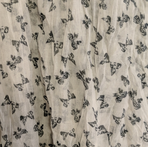 Lightweight Scarf - Picture 3 of 3